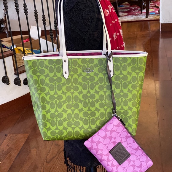 NWT Coach Colorblock Tote&wristlet&wallet - Picture 10 of 16